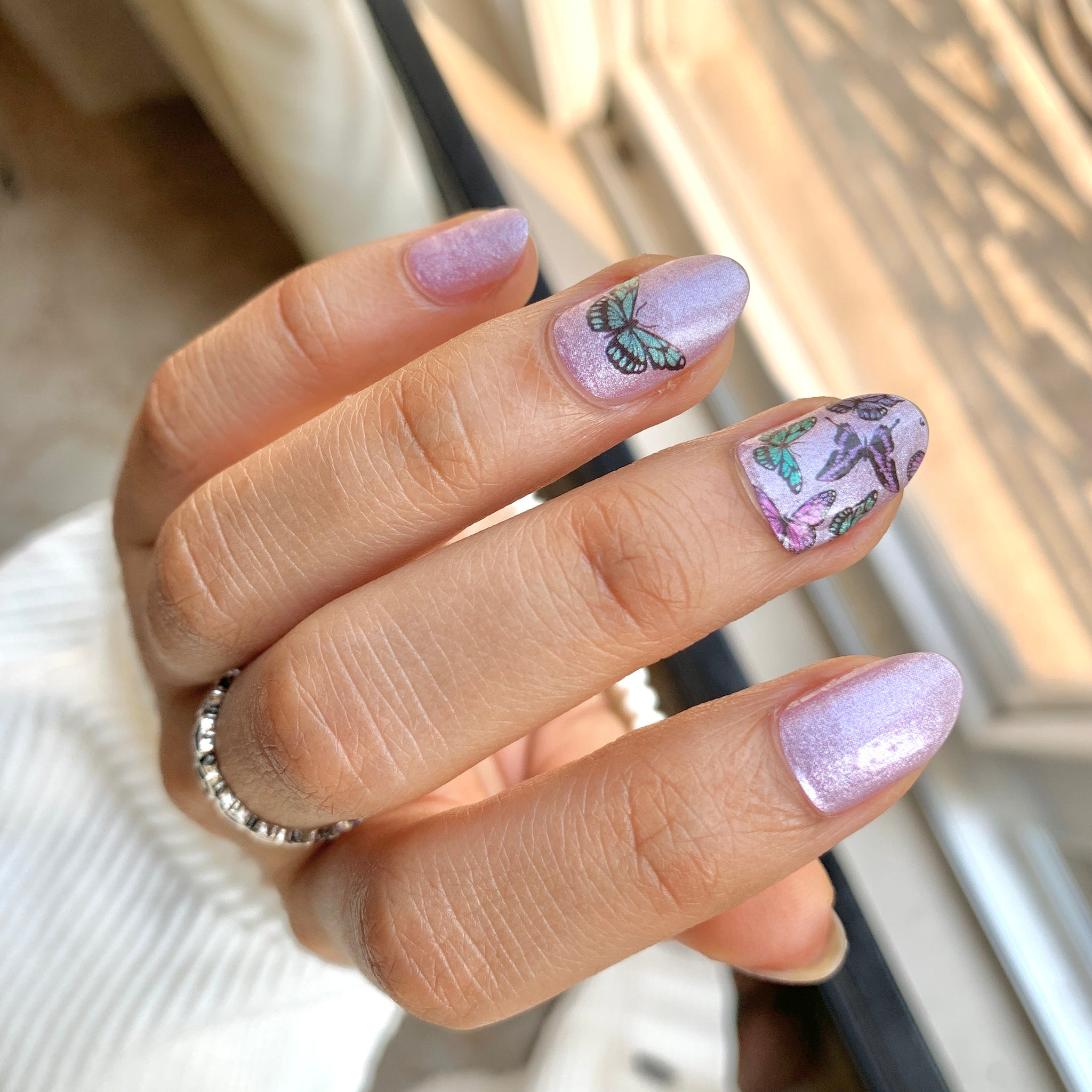 stick on nails